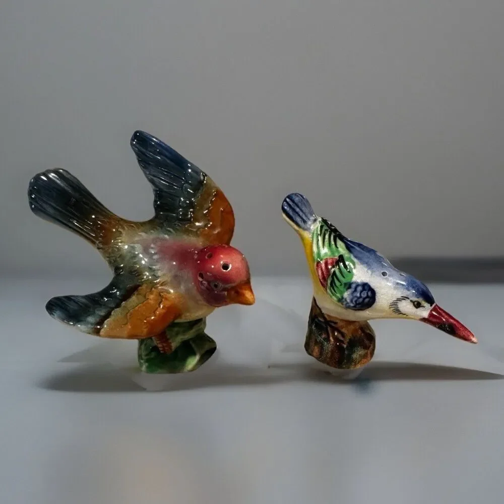 Vintage Ceramic Bird Salt and Pepper Shakers Japan Mid Century Hand Painted